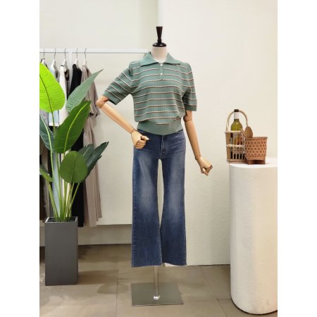 엠보 스트라이프 카라넥 니트