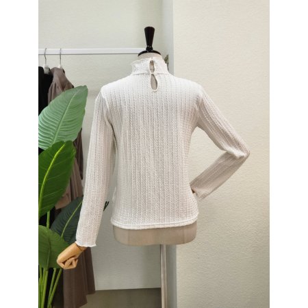 버블 뒷단추 하이넥 블라우스