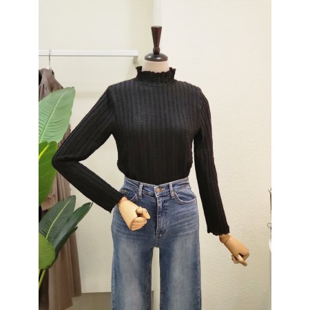 버블 뒷단추 하이넥 블라우스