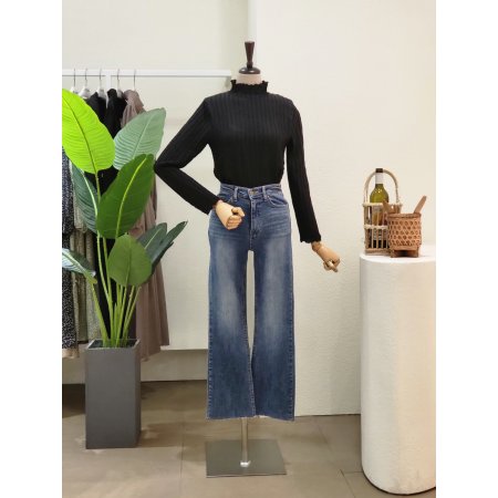 버블 뒷단추 하이넥 블라우스