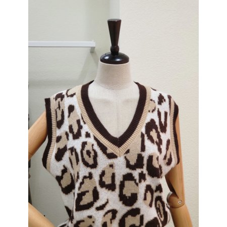 레오파드 배색 브이넥 베스트
