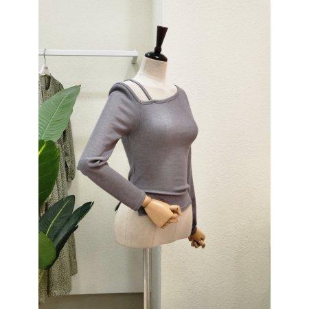 언발런스넥 트임 티셔츠