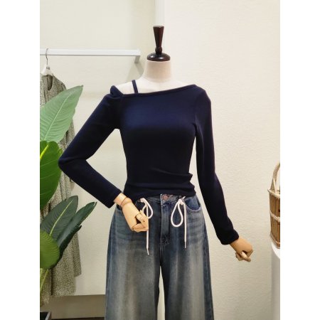 언발런스넥 트임 티셔츠