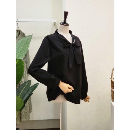 넥리본 솔리드 블라우스