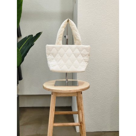 다이아 퀼팅 토트백