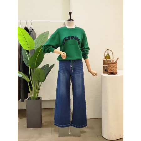 레터링 스트링 라운드 니트