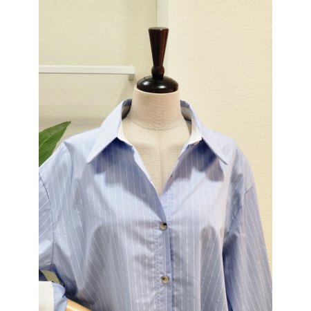 배색 소매 스트라이프 셔츠