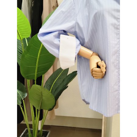 배색 소매 스트라이프 셔츠