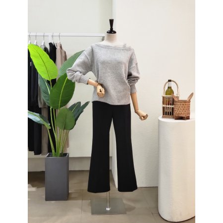 언발런스 오프숄더 니트