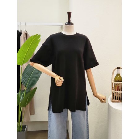 트임 루즈핏 라운드 티셔츠