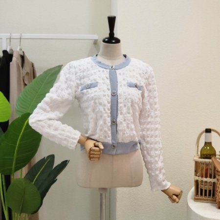 와플 배색 라운드 블라우스