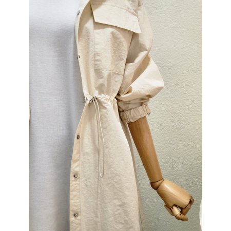 스트링 포인트 후드 롱 점퍼