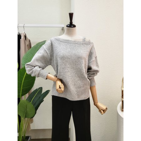 언발런스 오프숄더 니트