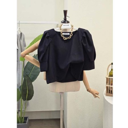 라운드넥 퍼프 소매 블라우스