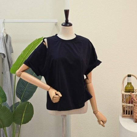 어깨 슬릿 반팔 티셔츠