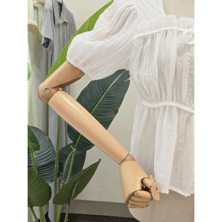 리본 셔링 크롭 블라우스