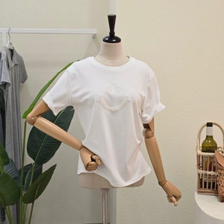 스팽글 스마일 라운드넥 티셔츠