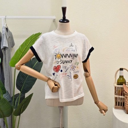 알록달록 레터링 프린트 티셔츠