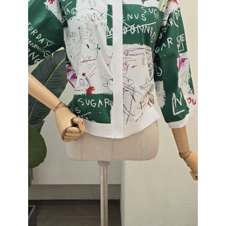 레터링 컬러 노카라 점퍼