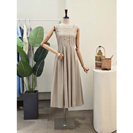 핀턱 스퀘어넥 A라인 롱원피스