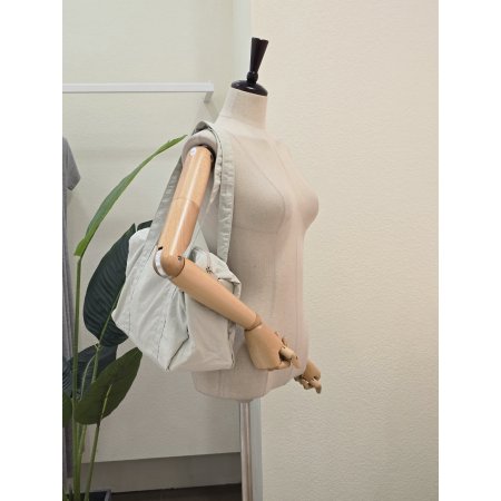 포켓 데일리 사각 숄더백