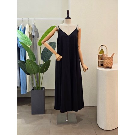 네추럴 핏 슬릿 롱 원피스