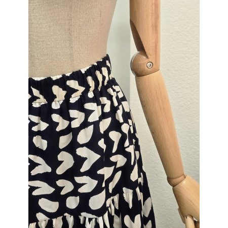 A라인 하트 프린팅 롱 스커트