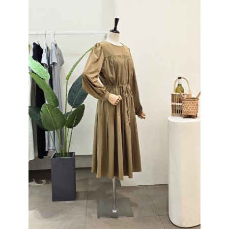 핀턱 셔링 티어드 원피스