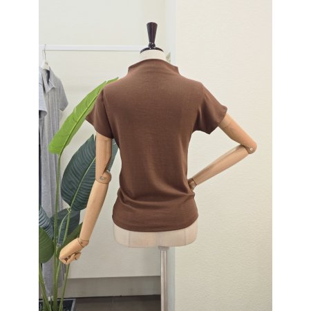 반하이넥 반팔 티셔츠