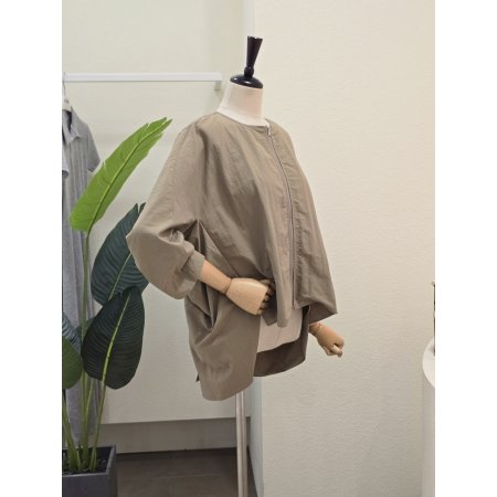 라운드넥 언발란스 루즈핏 점퍼