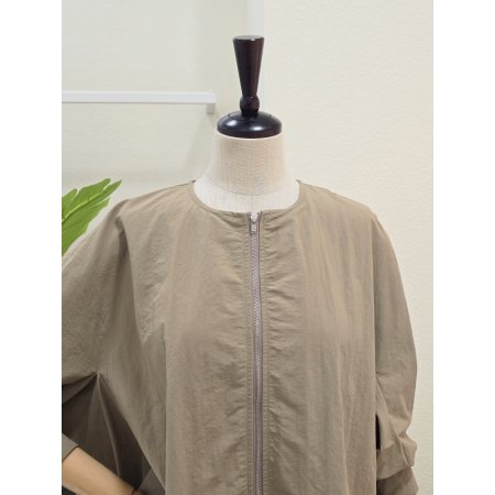 라운드넥 언발란스 루즈핏 점퍼