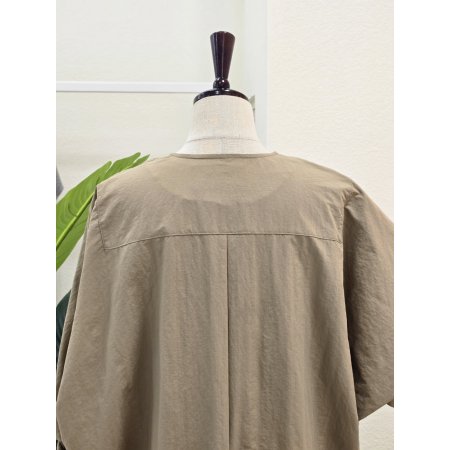 라운드넥 언발란스 루즈핏 점퍼