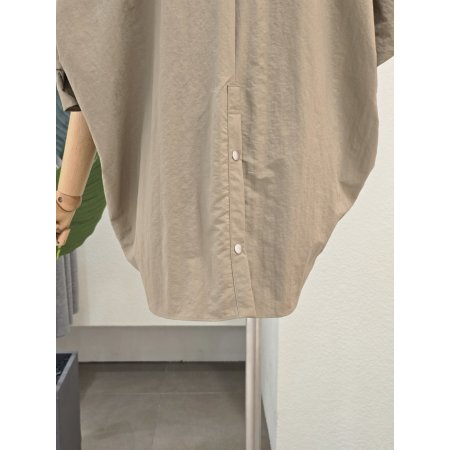 라운드넥 언발란스 루즈핏 점퍼