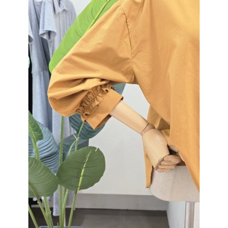 소매 프릴 카라넥 점퍼