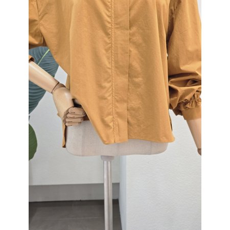 소매 프릴 카라넥 점퍼