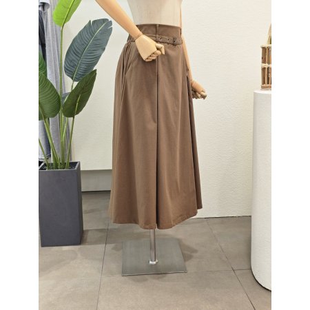 벨티드 허리 뒷밴딩 스커트