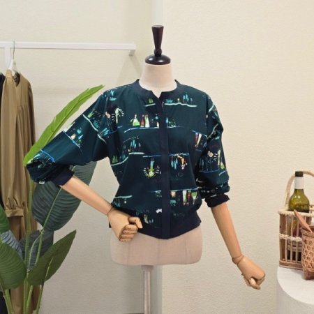 유니크 프린트 라운드넥 점퍼