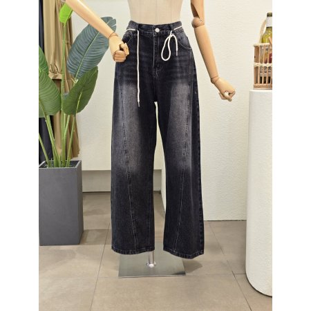 블랙 워싱 사선 데님 팬츠