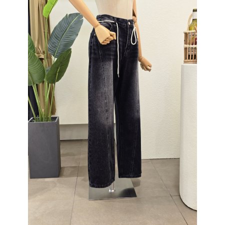 블랙 워싱 사선 데님 팬츠