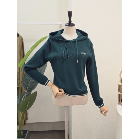 레터링 자수 후드넥 니트