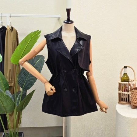 더블 버튼 레더 베스트