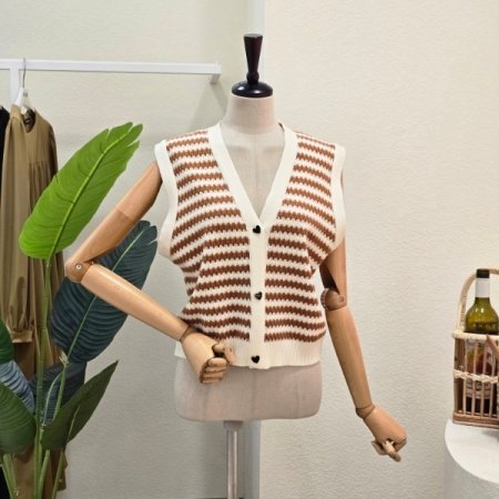 하트 버튼 스트라이프 베스트