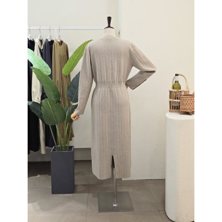 골드 버튼 니트 원피스