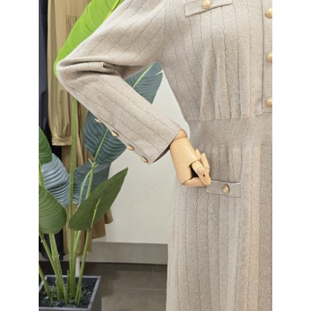 골드 버튼 니트 원피스