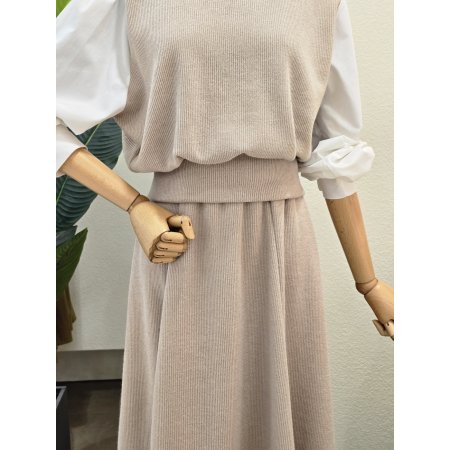 배색 티셔츠 플레어 스커트 세트