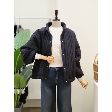 세로 누빔 패딩 점퍼