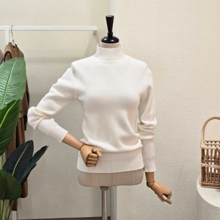 융 안감 터틀넥 니트