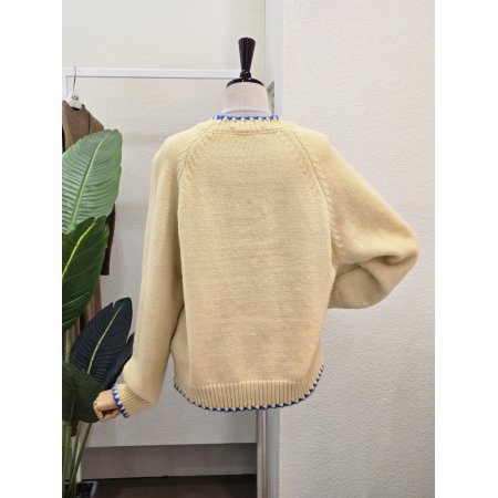 컬러 라인 배색 스웨터