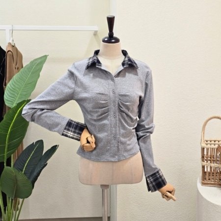 체크 배색 텐션 블라우스