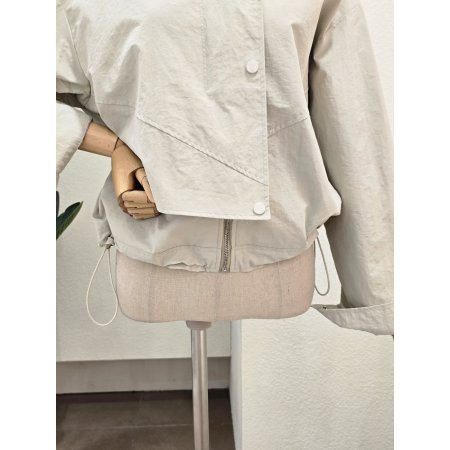 유니크 스트링 하이넥 점퍼